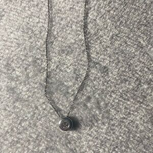 Elegant Silver Necklace with Pendant